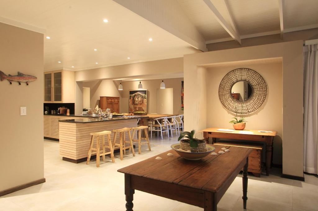 Scallop Lodge Plettenberg Bay Bagian luar foto